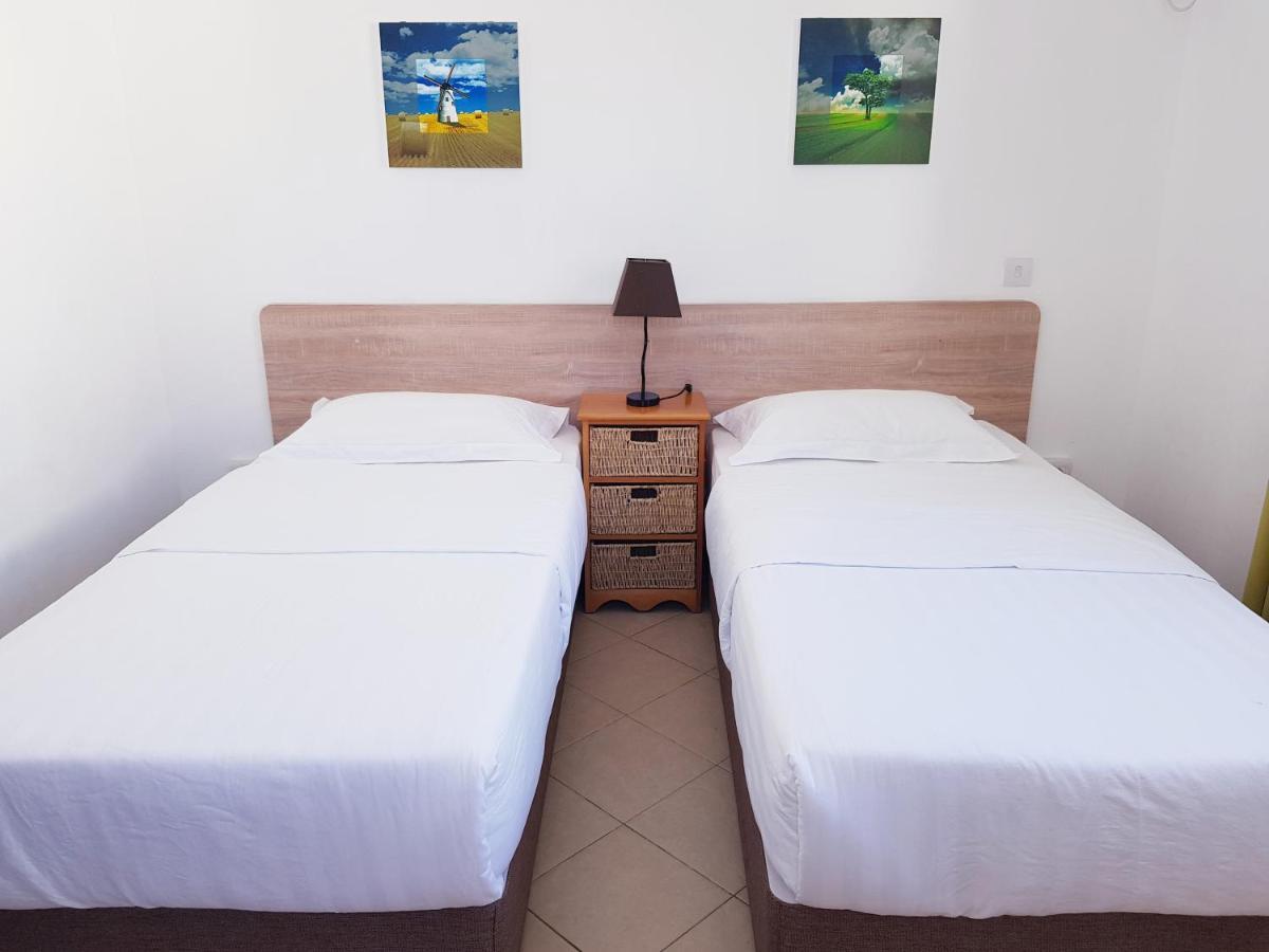 פרייבר La Perla Holiday Apartments מראה חיצוני תמונה